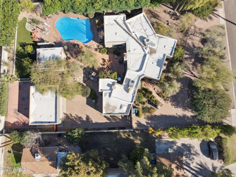 85-web-or-mls-146-e-mariposa-st