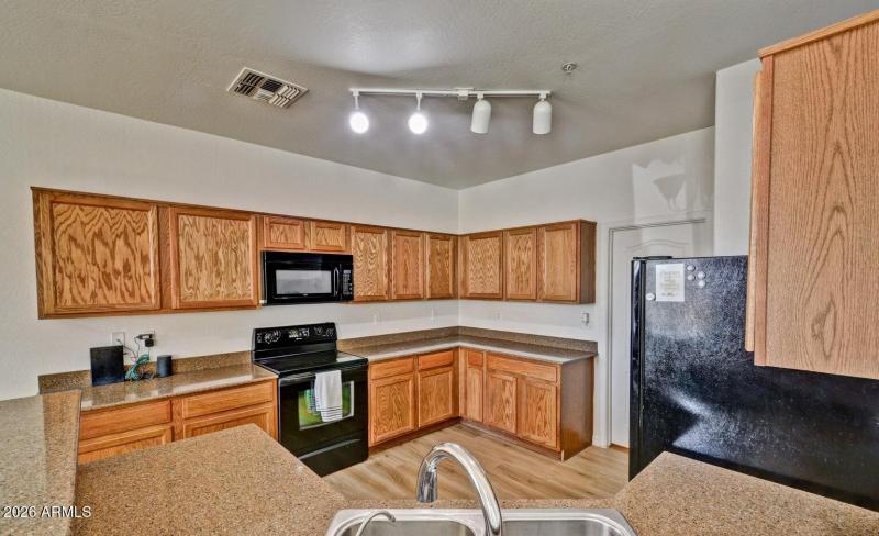 20211031184153374621000000-o