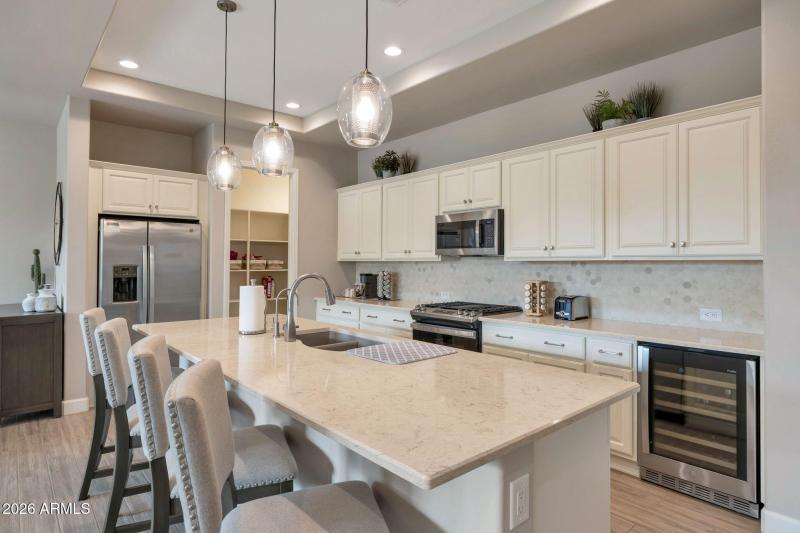 7-web-or-mls-Qp-7396