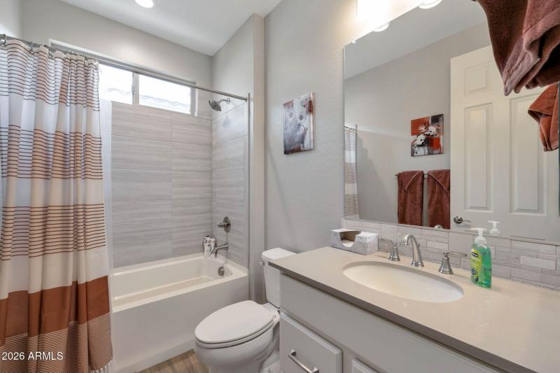 20-web-or-mls-Qp-7389