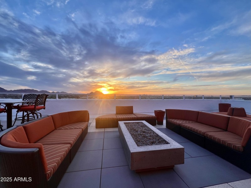 Terrace sunrise lounge