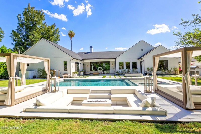 AMAZING SALT WATER POOL