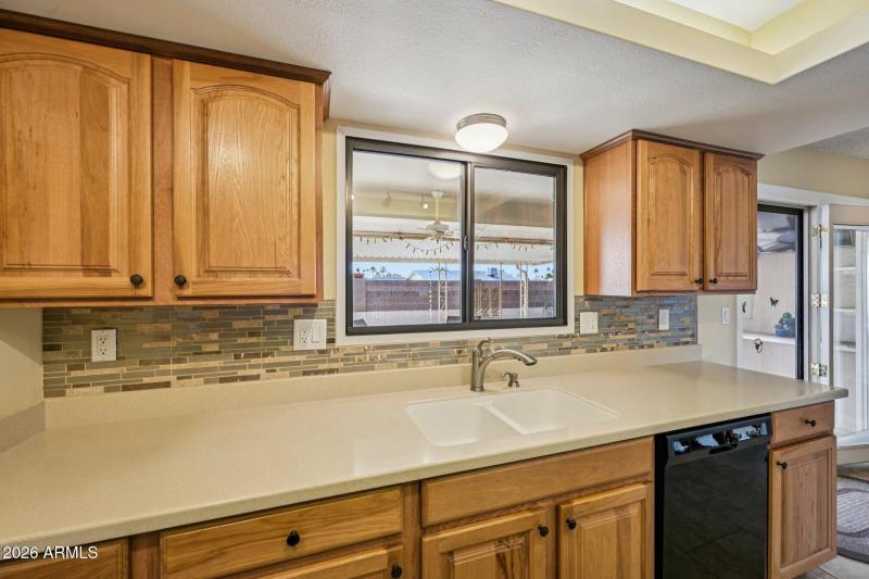 18-web-or-mls-W Titan Ct-S0302-018