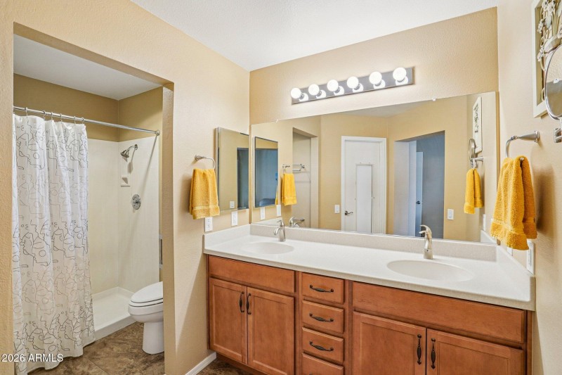 20-web-or-mls-W Buttonwood Dr-S0302-020