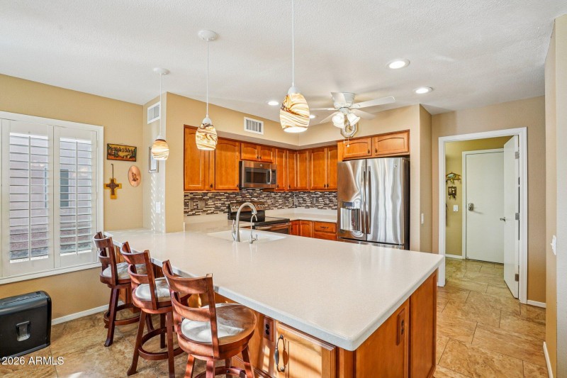 9-web-or-mls-W Buttonwood Dr-S0302-009