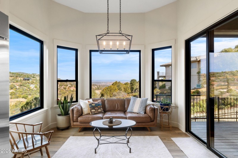 28-Breakfast Nook (1)