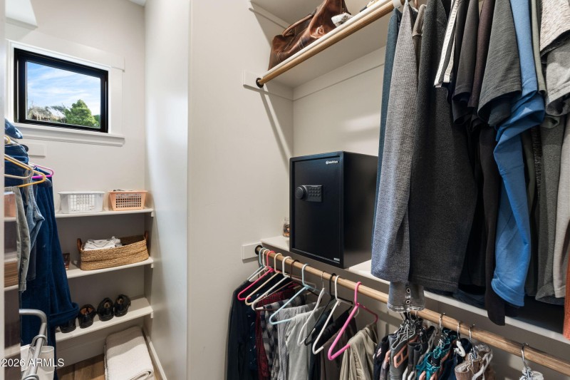 45-Primary Closet (2)