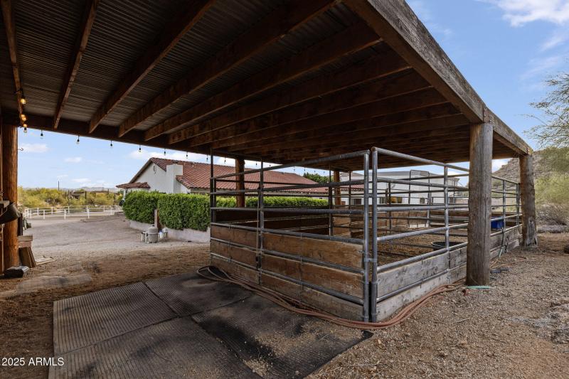 Horse Shelter
