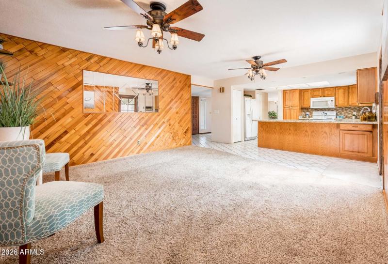 7027 W Wagoner Dr - MLS-17