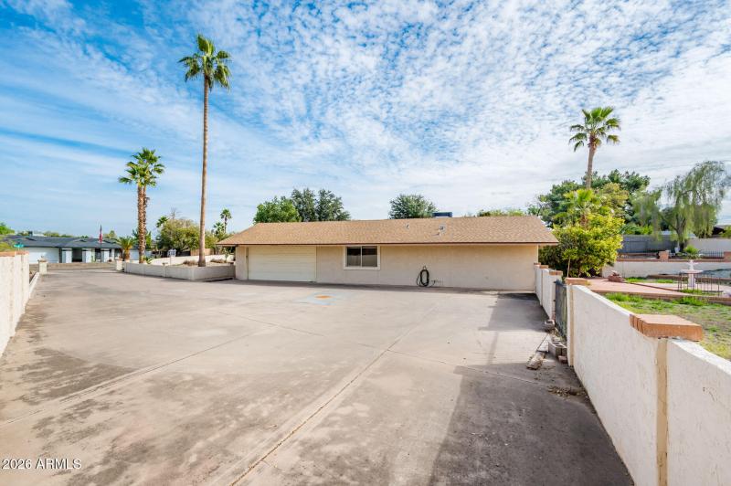 7027 W Wagoner Dr - MLS-44