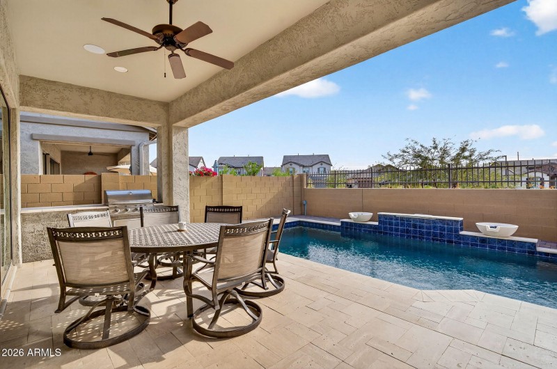 43-web-or-mls-13-E Scarlet St