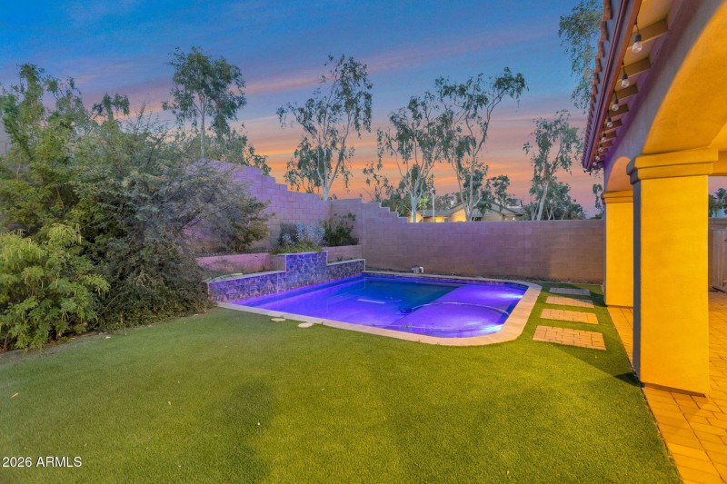 21-web-or-mls-Qp-9392