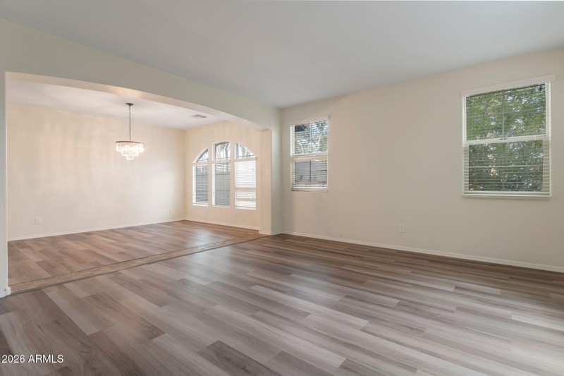 1-web-or-mls-Qp-9124