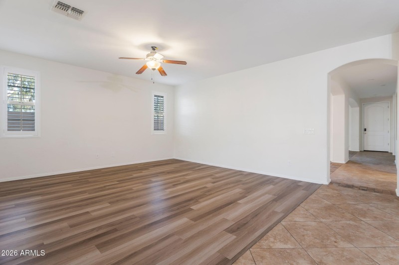 3-web-or-mls-Qp-9157