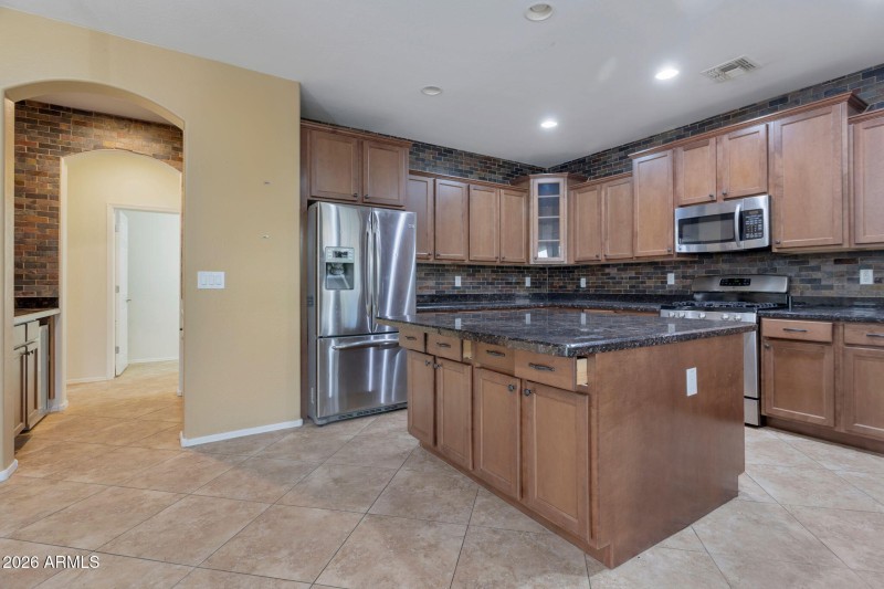 5-web-or-mls-Qp-9174