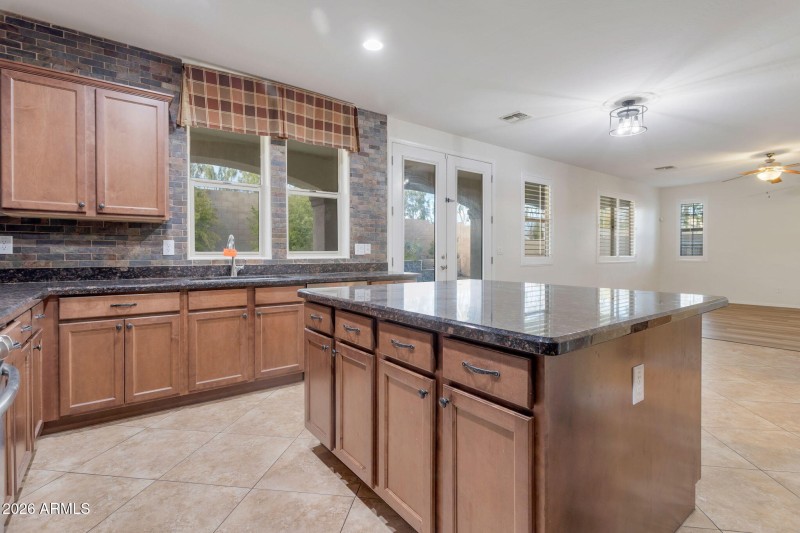 6-web-or-mls-Qp-9199