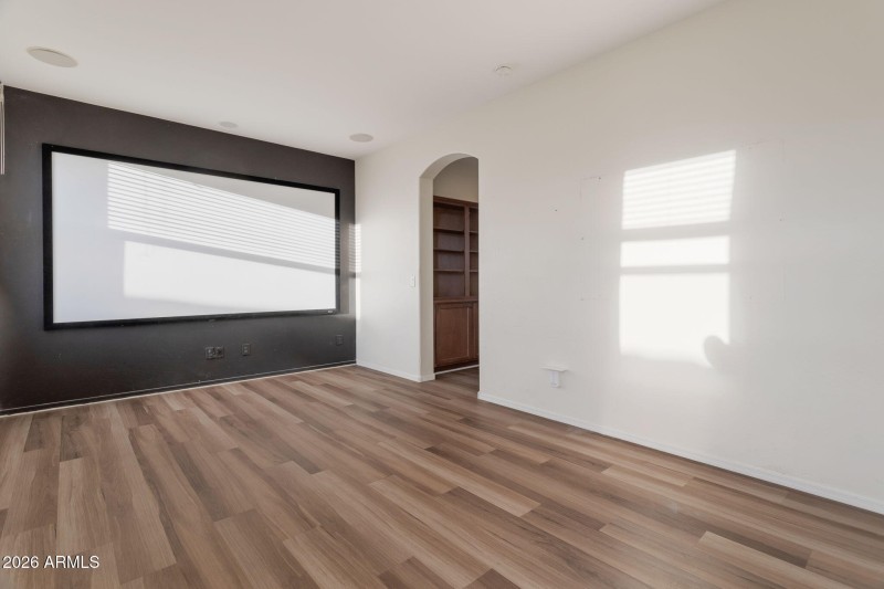 9-web-or-mls-Qp-9282