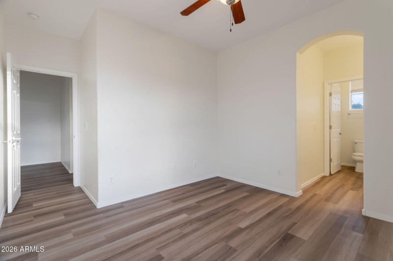 10-web-or-mls-Qp-9297