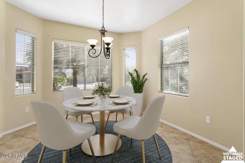 21-Breakfast-Nook-Staged