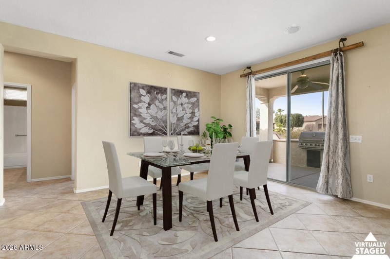 12-Dining-Area-Staged