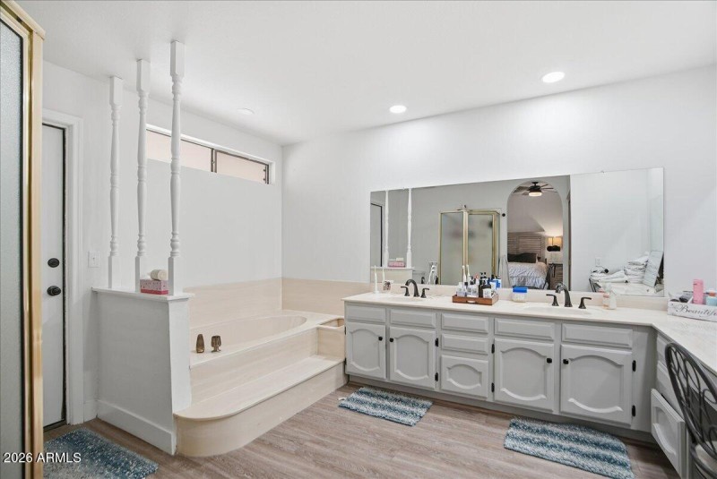 26-12627 S 38th Pl_RedHogMedia