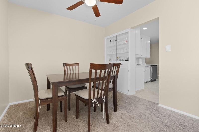 7-web-or-mls-1802 E Meadowbrook Ave-7