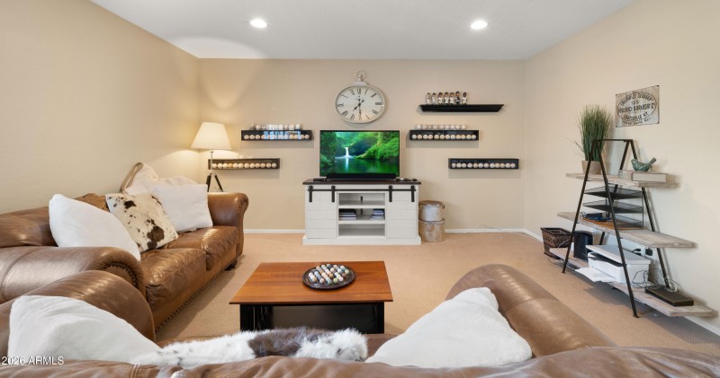 Interior Upstairs Loft3