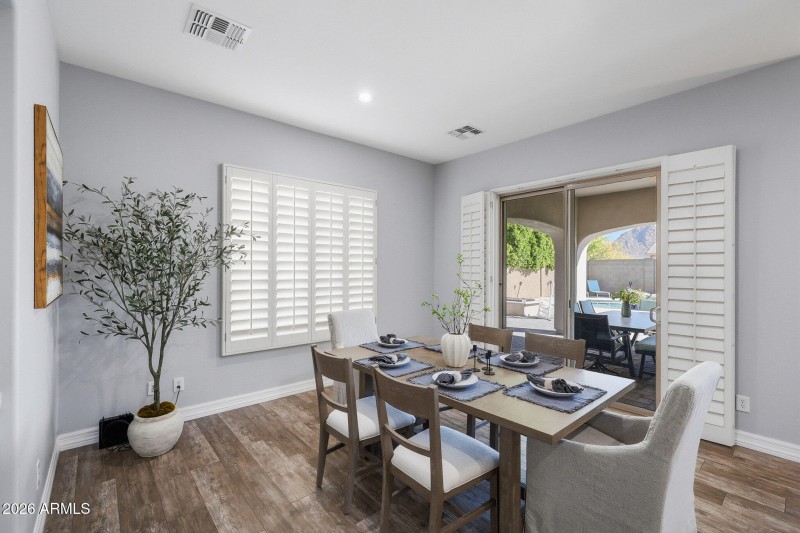 Eat- In Kitchen/Dining