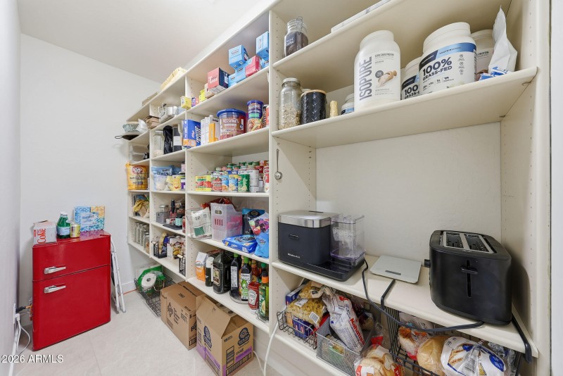 Walk-in Pantry