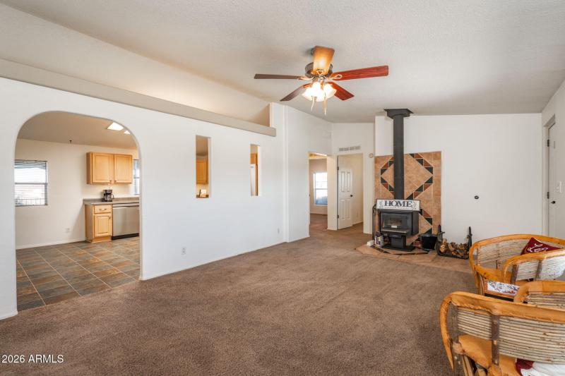 41-web-or-mls-2320-w-rd-2-s