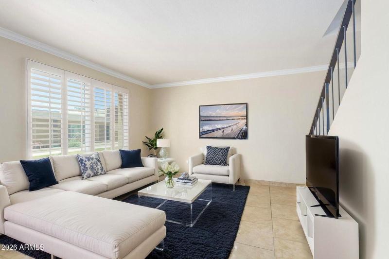 24-web-or-mls-8482 E Chaparral Rd - 1 Vi