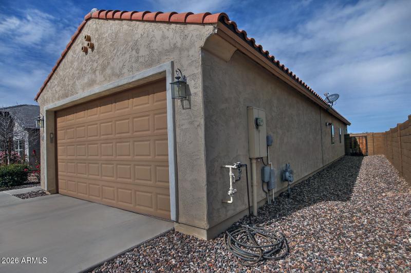 5484 W Patriot Way Florence AZ-large-003
