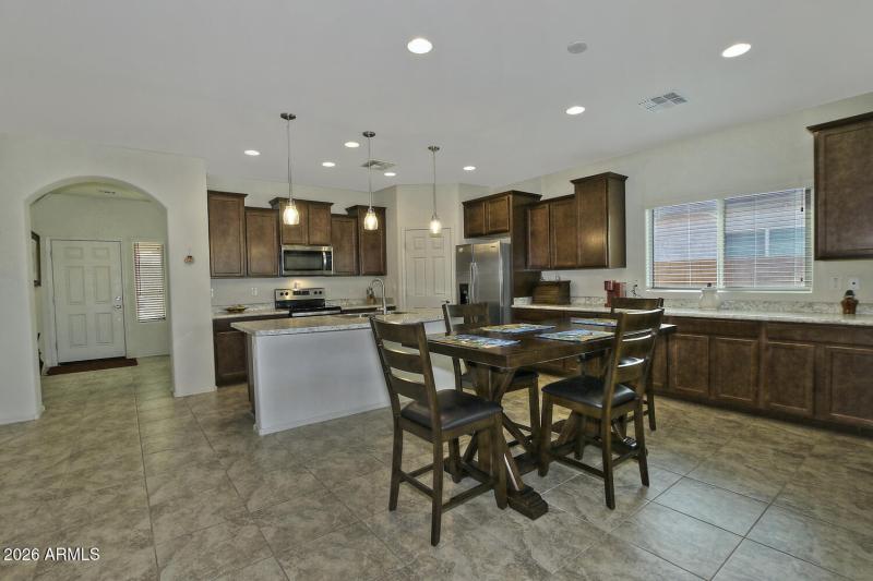 5484 W Patriot Way Florence AZ-large-008