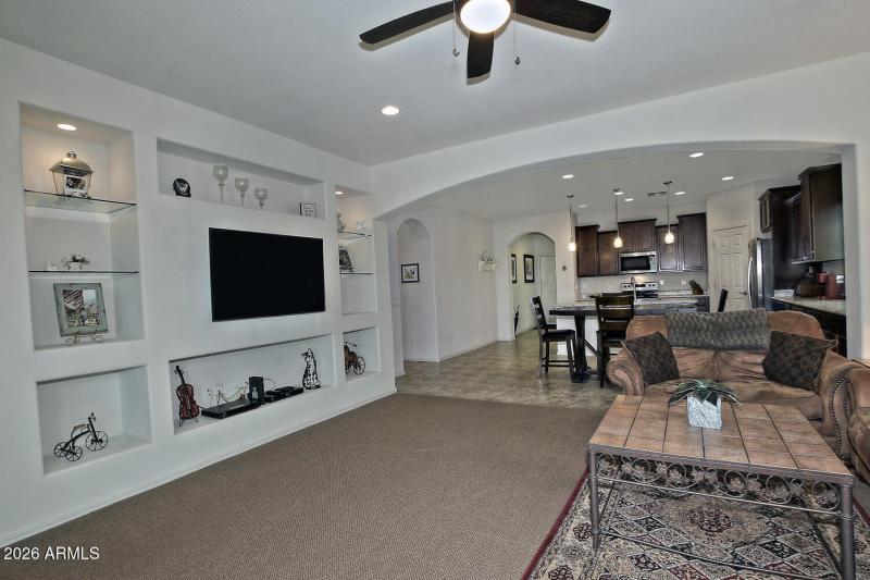 5484 W Patriot Way Florence AZ-large-019