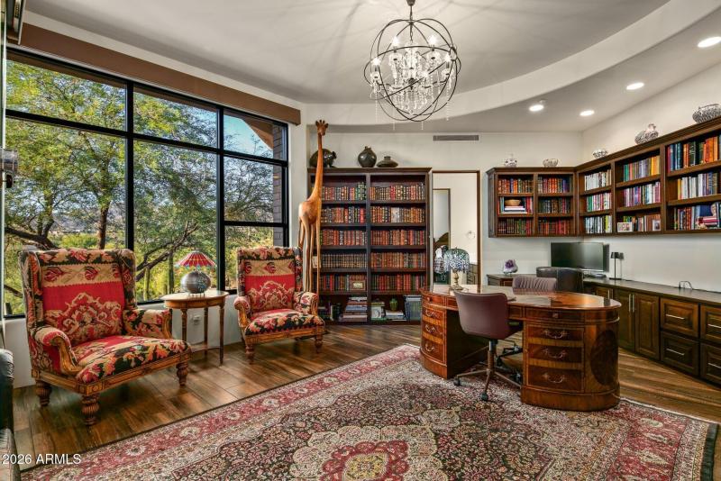 041_Office Ensuite Dramatics