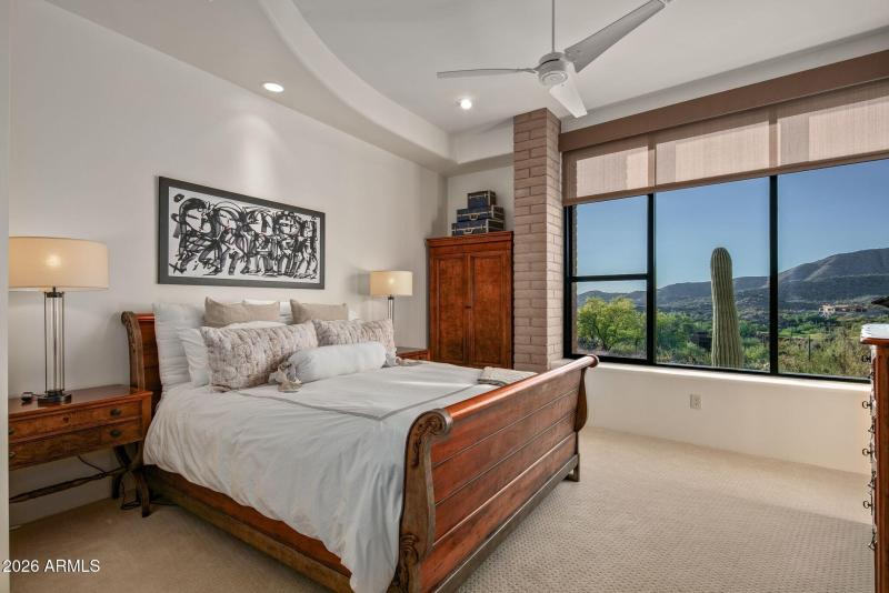 045_Guest Bedroom Ensuite 2