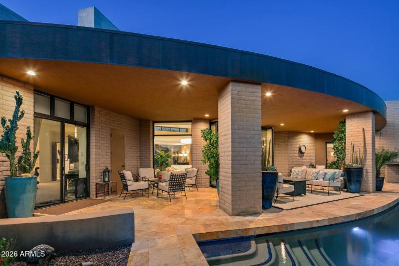 056_Indoor Outdoor Lifestyle