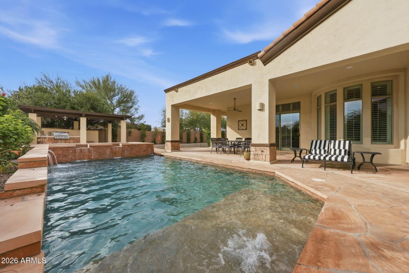 multiple fountains/spillovers