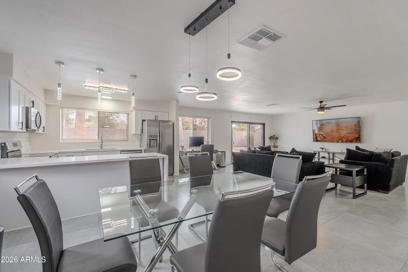 012_Formal Dining Area