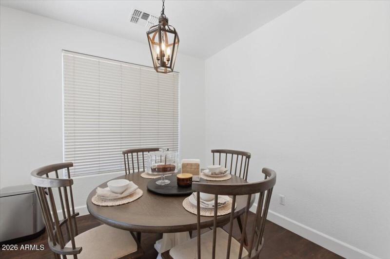 18-2177 E Glacier Pl