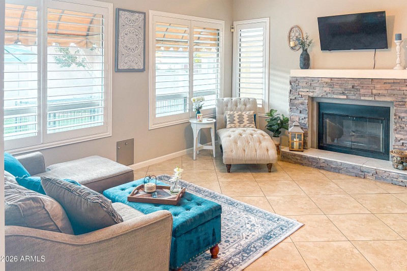 16635 S 12th - Family Room