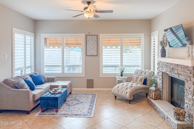 16635 S 12th - Family Room