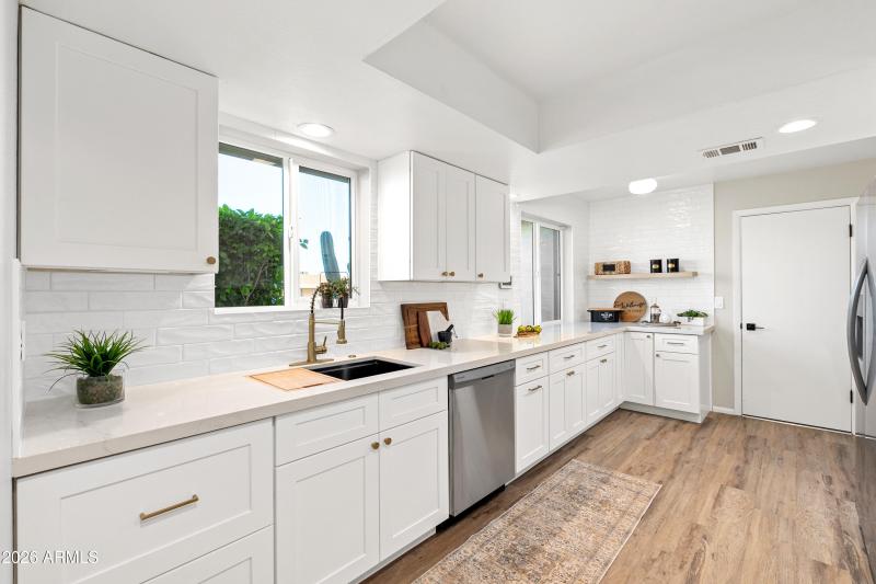 8602 N 33rd Ave - 10