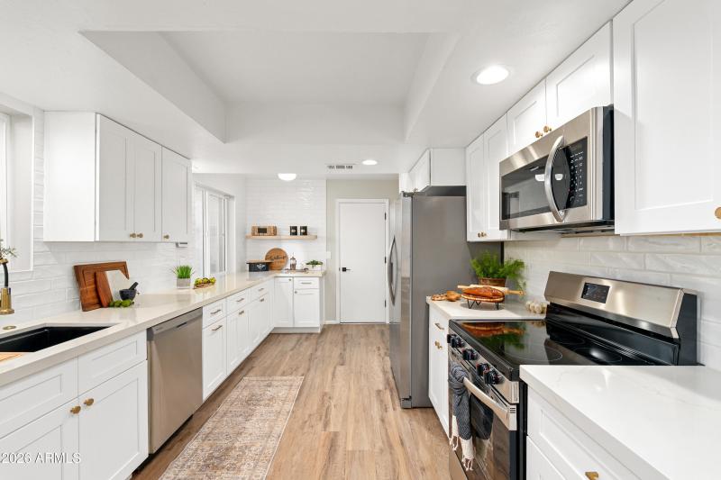 8602 N 33rd Ave - 11