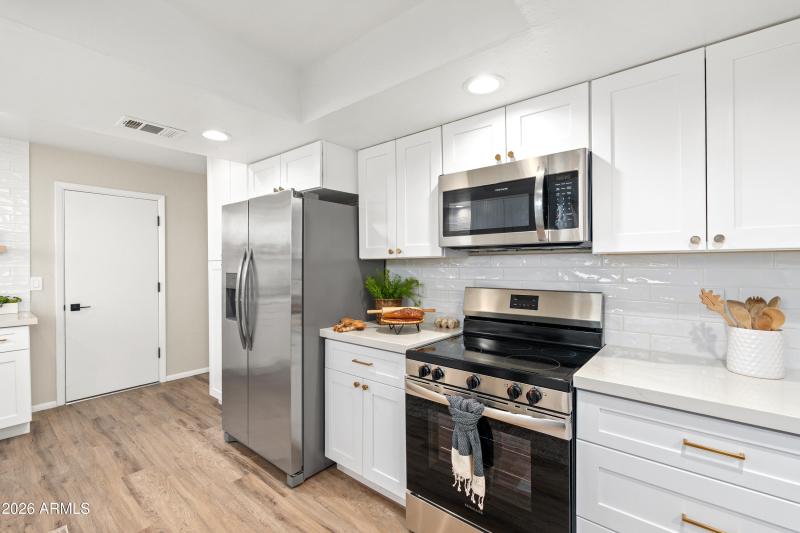 8602 N 33rd Ave - 12