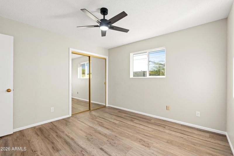 8602 N 33rd Ave - 18