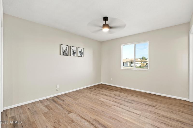 8602 N 33rd Ave - 19