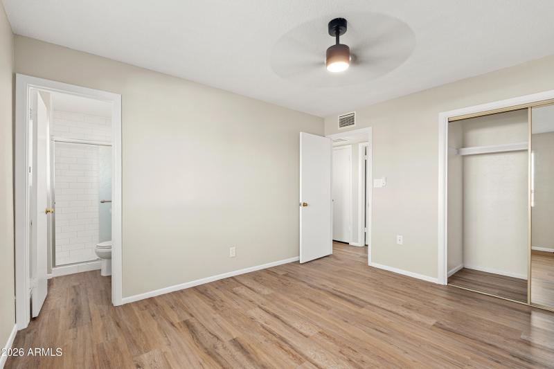 8602 N 33rd Ave - 21