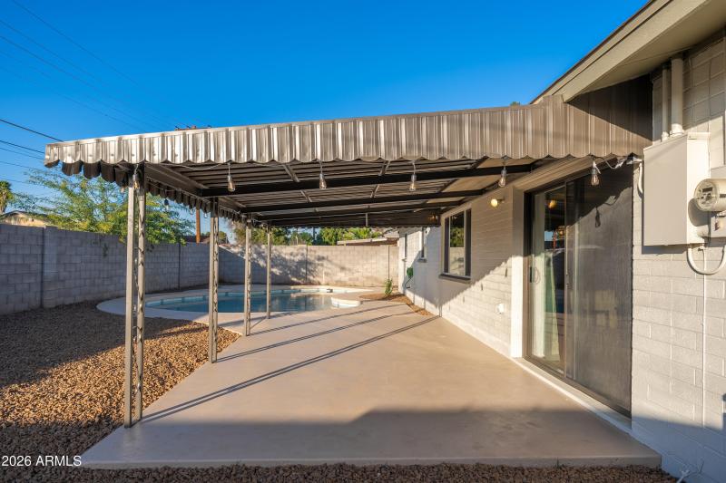 8602 N 33rd Ave - 25