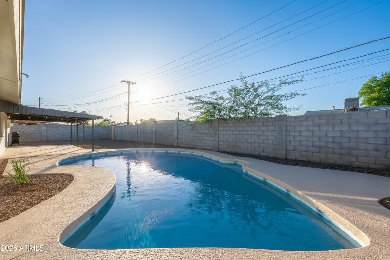 8602 N 33rd Ave - 31